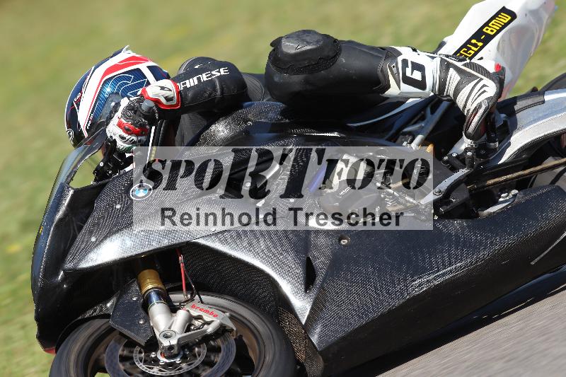 Archiv-2022/36 06.07.2022 Speer Racing ADR/Gruppe rot/backside